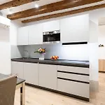 New And Spacious Cannaregio, No Steps, Near Rialto