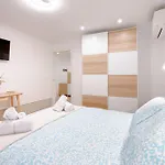 New And Spacious Cannaregio, No Steps, Near Rialto Appartement