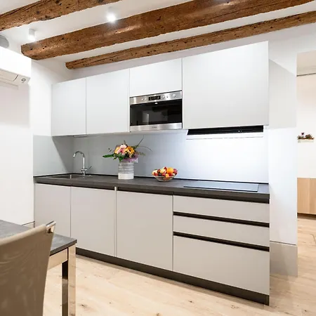 New And Spacious Cannaregio, No Steps, Near Rialto