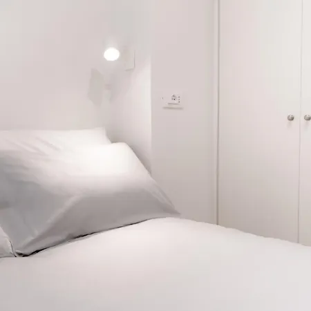 New And Spacious Cannaregio, No Steps, Near Rialto *