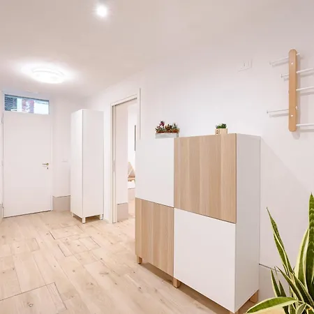 New And Spacious Cannaregio, No Steps, Near Rialto Apartment Venice